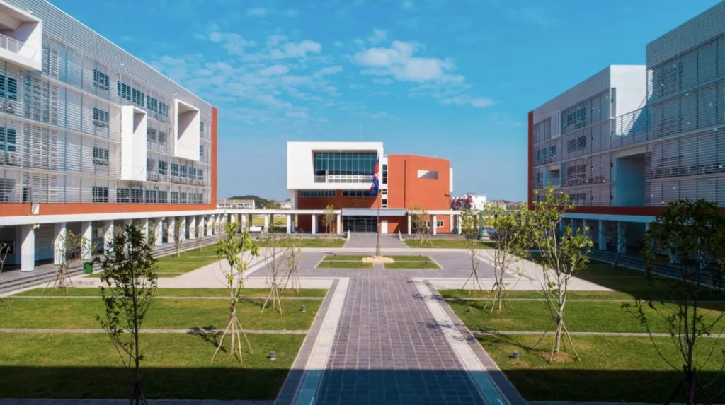 Architectural render of the Acleda Institute of Business